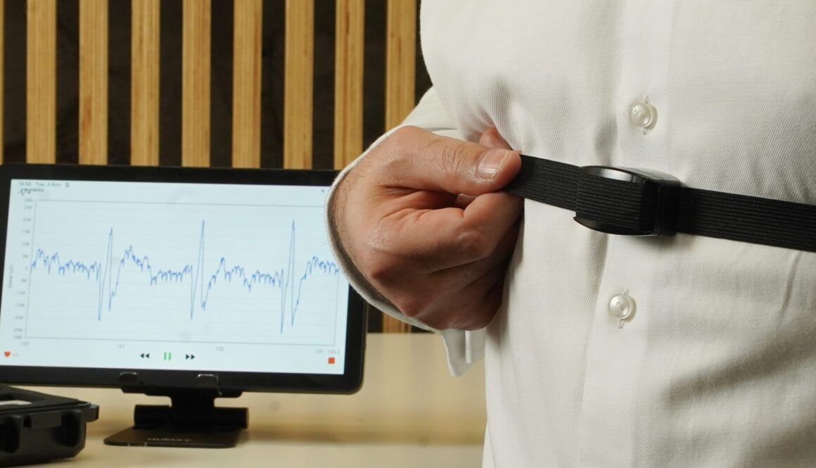 Quantum magnetic sensors for wearable reality
